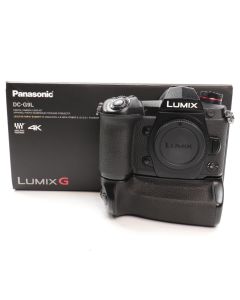 USED Panasonic Lumix G9 Camera Body With Grip 27000 SC 