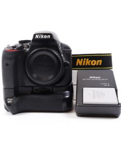 USED Nikon D3300 24.2MP Digital SLR Camera Body Only With Grip 