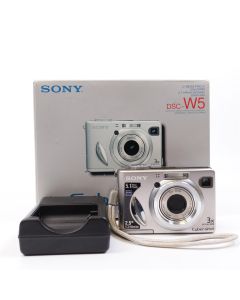 USED Sony Cybershot W5 Compact Camera