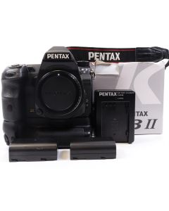 USED Pentax K-3 II Digital SLR Camera Body w/ Battery Grip 